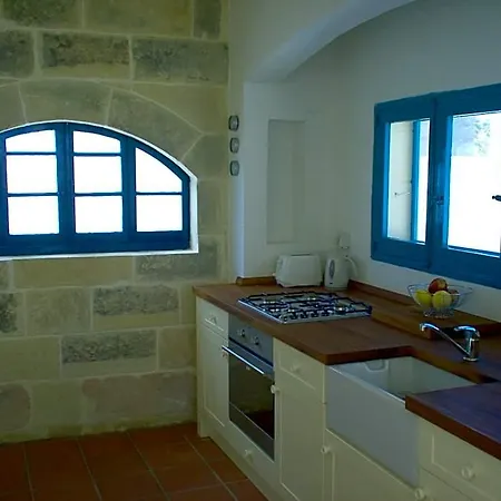 Hotel Spacious Comfortable, Traditional Villa- Large Private Pool, Terraces Views
