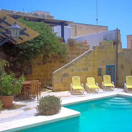 Spacious Comfortable, Traditional Villa- Large Private Pool, Terraces Views